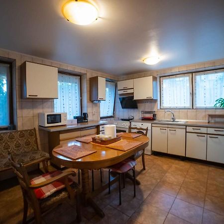 Full-House Si Gradina In Bucovina, Lisaura Exterior foto