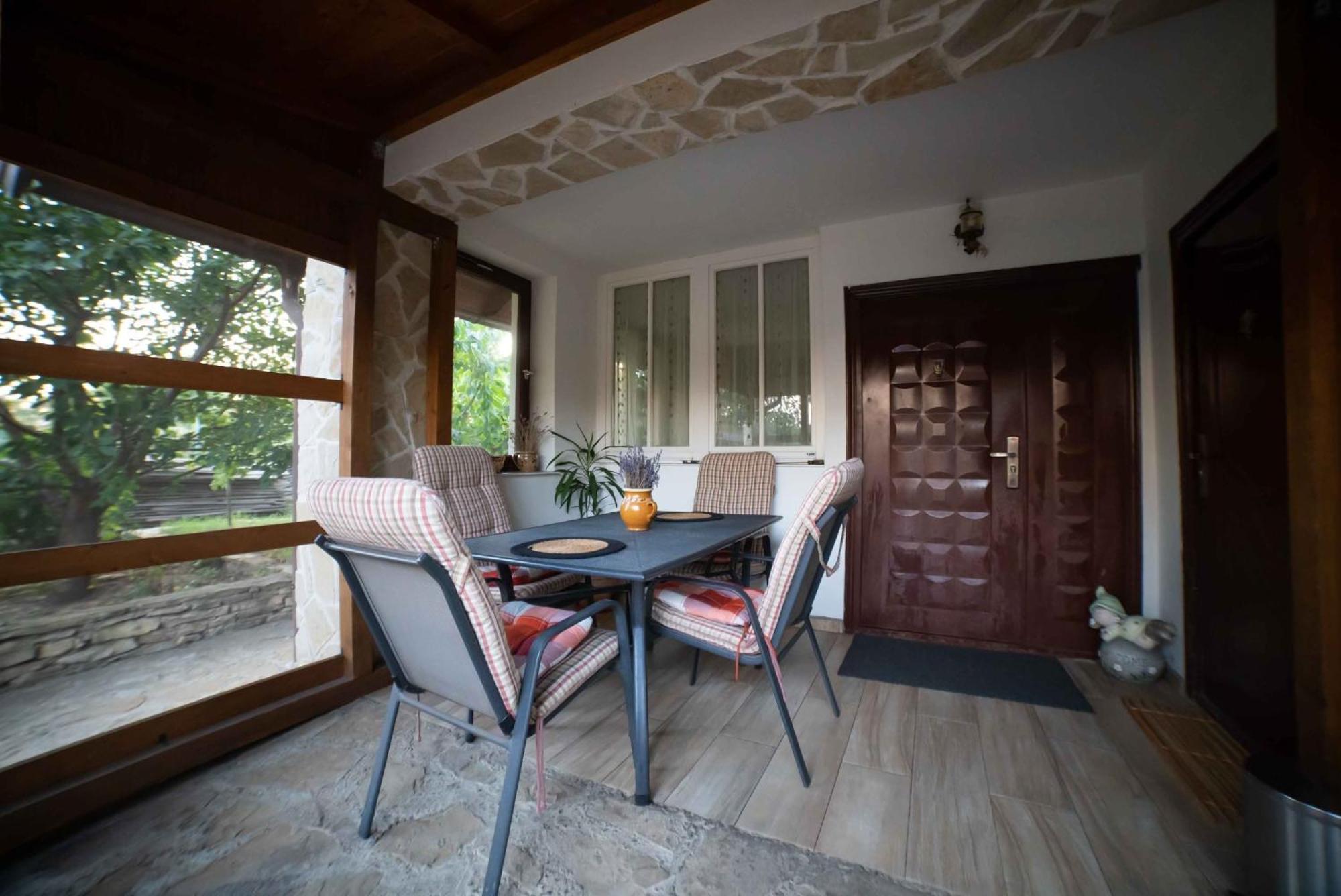 Full-House Si Gradina In Bucovina, Lisaura Exterior foto